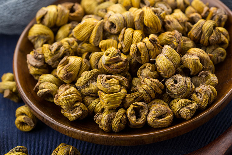 铁皮石斛：中华“九大仙草”之首，国家卫健委认证“药食同源”名贵中药材